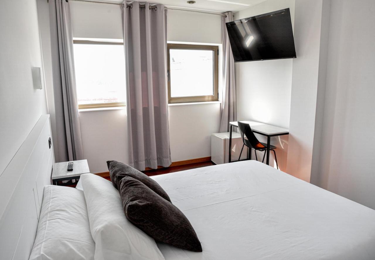 Hotel Chips Ferrol Naron  Luaran gambar
